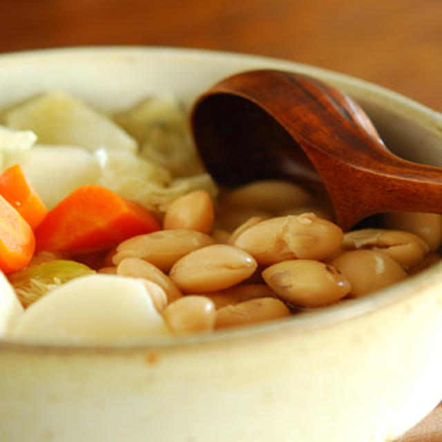 白花豆と野菜の煮込み