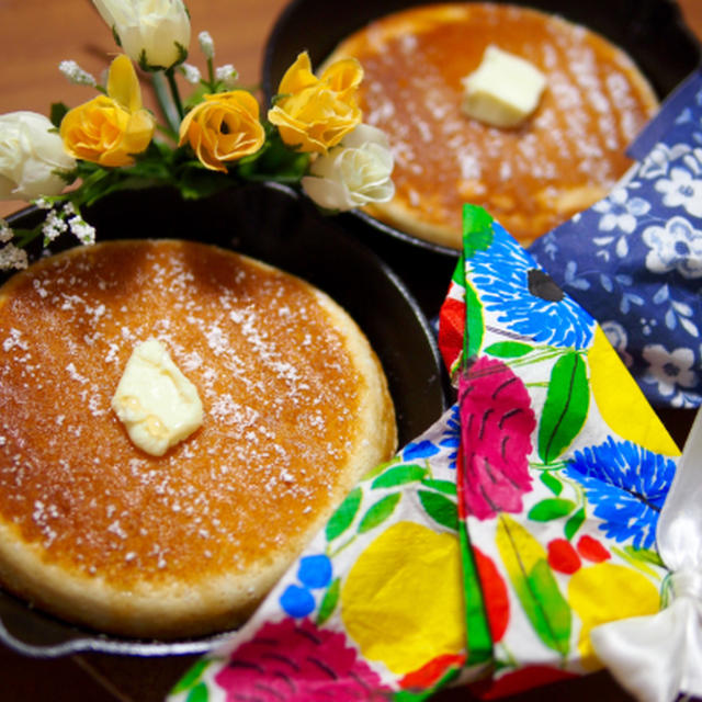 簡単朝ごはん！ヨーグルトでふかふか♡厚焼きパンケーキで「ブーケファスト」＊スキレット朝食