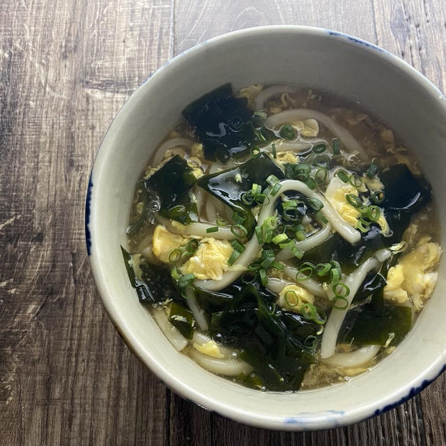 わかめのあんかけ玉子うどん