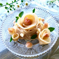 桃とカマンベールチーズの冷製カッペリーニ