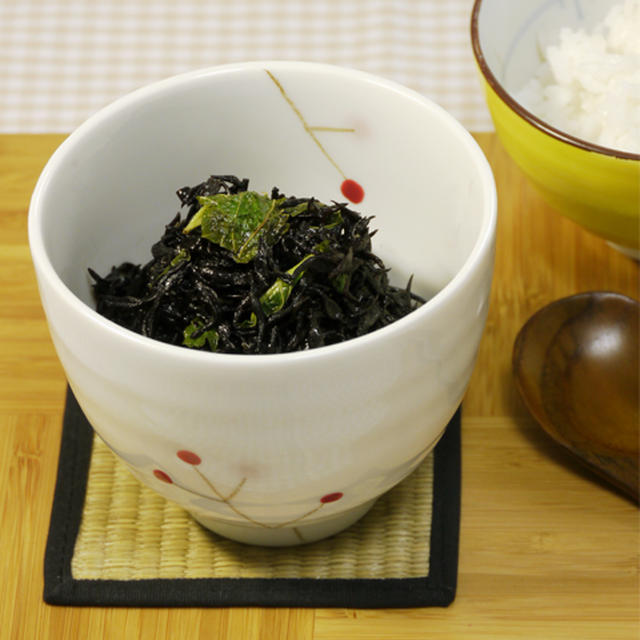 しそひじきふりかけ。　夏だね〜の晩御飯