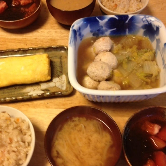 昨夜は鶏団子と白菜の炊いたのなど～
