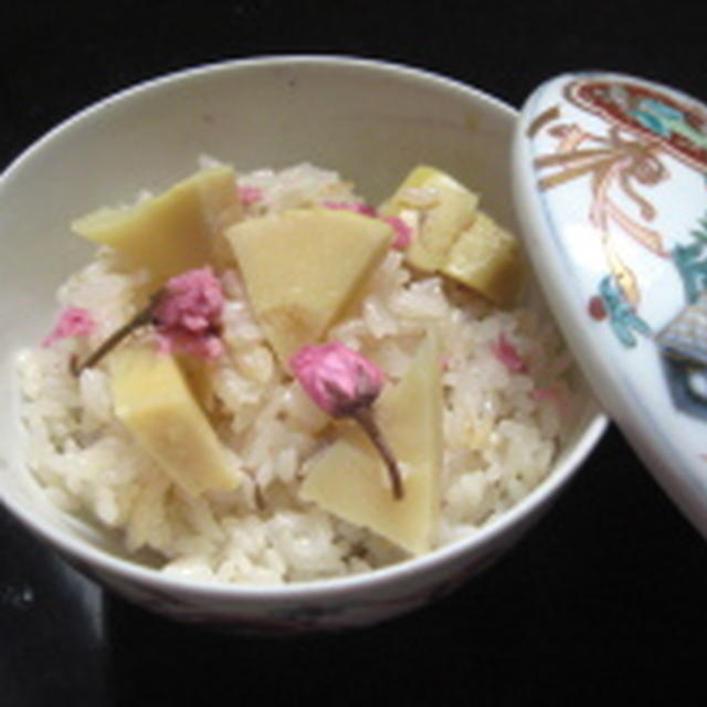 筍の桜ご飯