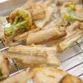 カリカリ天ぷらを揚げる方法。米粉、炭酸水、米油準備