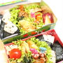 鮭とわかめのおにぎり　と　チキンピカタのお弁当