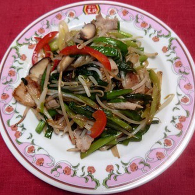 豚肉とニラともやし他の炒めもの