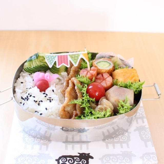 豚肉の生姜焼き弁当♪