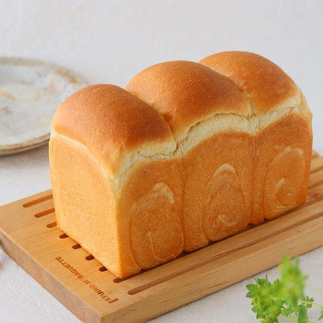 あすもやわらでやわ肌食パン