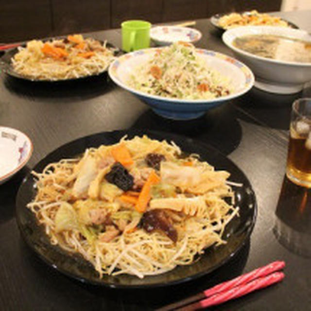 新学期が始まりました。忙しい朝は残ったみそ汁からグラタンにしました！！ 残った味噌汁に...