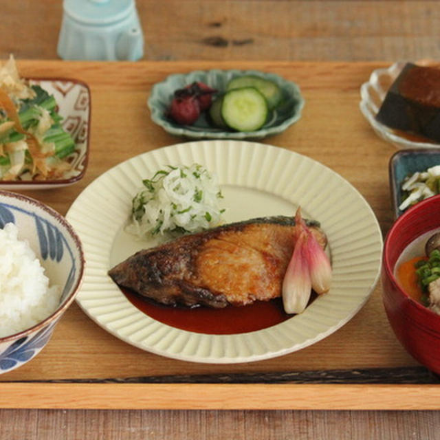 鰤の照り焼き献立