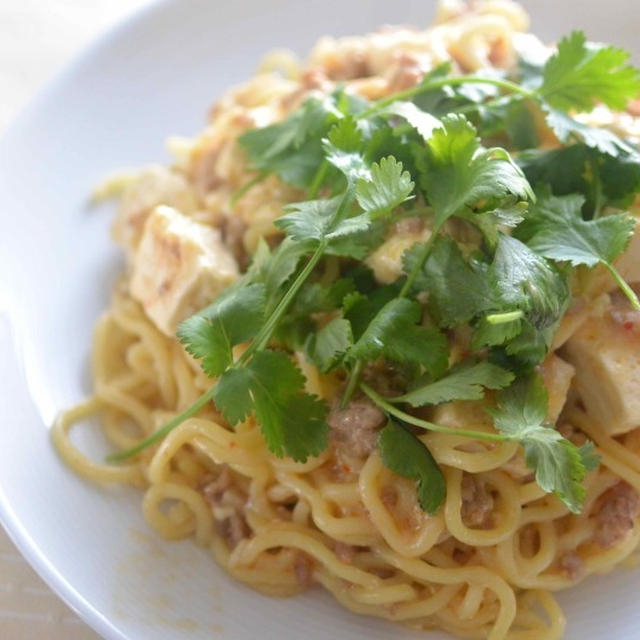 余った麻婆豆腐で中華麺