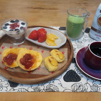 米粉のふわふわパンケーキ・ざるそば＆かき揚げ・小松菜で焼きビーフン♪