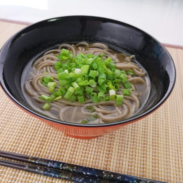 今年も一年ありがとうございました！年越し胡麻ねぎ蕎麦