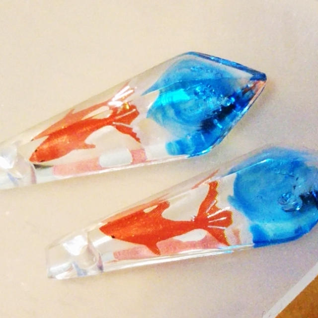 ハンドメイド☆ダイソーのレジン型で金魚のアクアリウム風アクセサリー