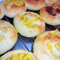 豆腐パン２種（コーンパンとチョコパン）