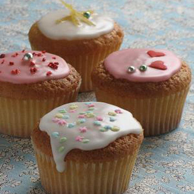 レモンアイシングのカップケーキ By Honeybee さん レシピブログ 料理ブログのレシピ満載