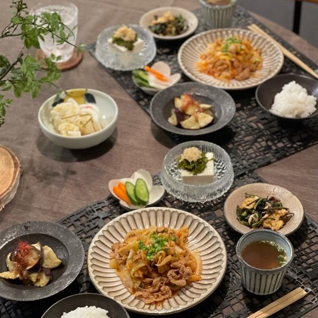 豚キムチ定食の夜ごはんと、寝起きに甘えまくるぼくちん(*´ω`*)