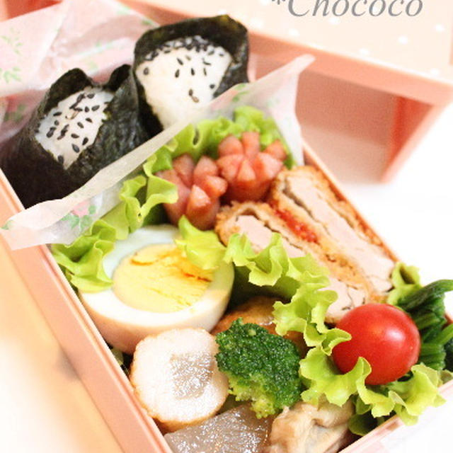 鮭とツナマヨおにぎり　おでんのお弁当