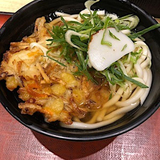 福井へ行く前に腹ごしらえ