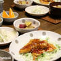 鶏むね肉のマーマレード照り焼き と 大根とホタテのサラダ。
