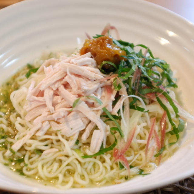 お昼ごはん☆薬味たっぷり梅冷やしぶっかけ鶏塩ラーメン♪