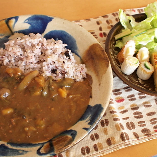 さつまいもときのこのカレーと豚の生姜焼き