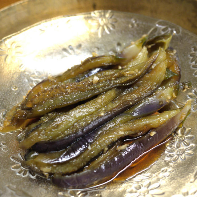 [副菜]　茹で茄子、二種