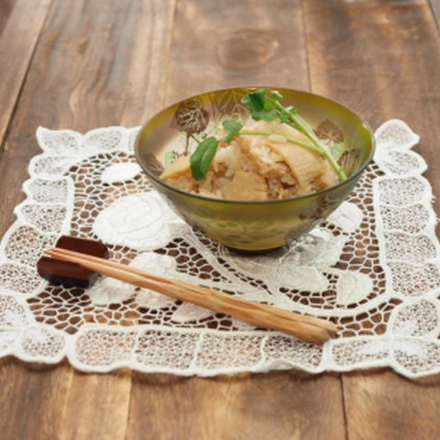 食物繊維が豊富でお腹スッキリ！！たけのこご飯