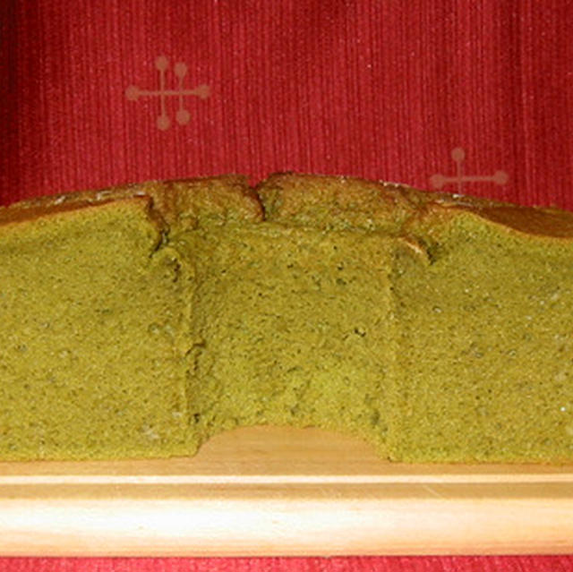 抹茶のシフォンケーキ