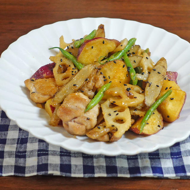 鶏肉さつまいもと根野菜の甘辛炒め