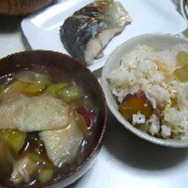 蕗ご飯と青森の煎餅汁