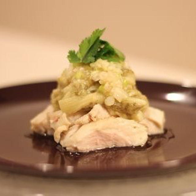 焼き茄子と蒸し鶏の葱ソース