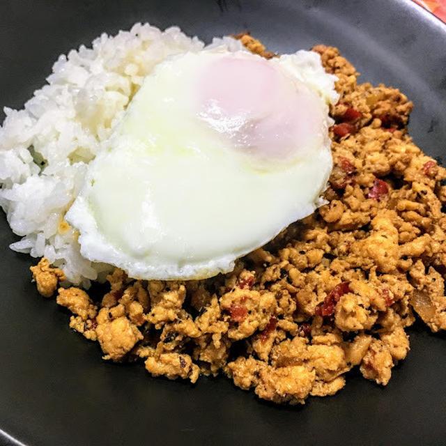 ガパオ風ライス！甜面醤で子どもも食べやすい♪鶏肉とパプリカで老化防止にも◎