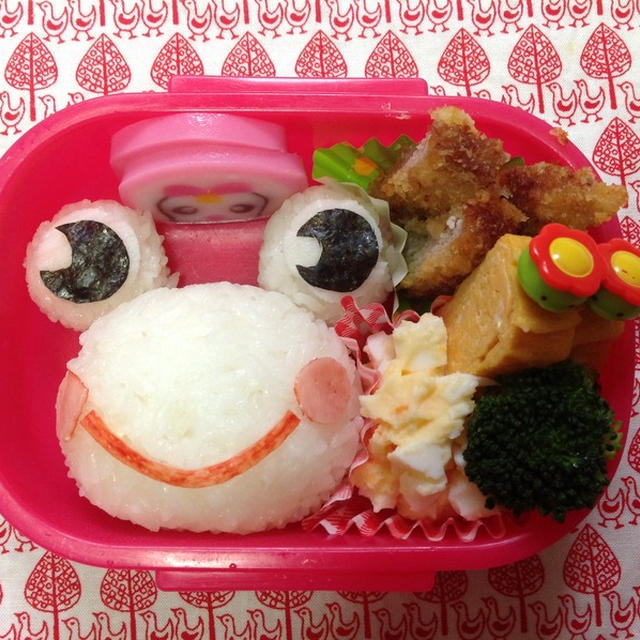 今日の【梅雨だから、カエル君弁当♪】＆失敗だけどやっぱり美味しい湯種くるみパン☆