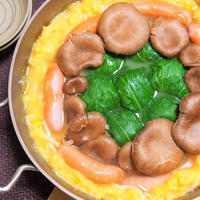 青梗菜巻き鶏だんごのコーンクリーム鍋　　シメは春雨の卵のとろみスープ♪　　創味シャンタンDXで簡単！