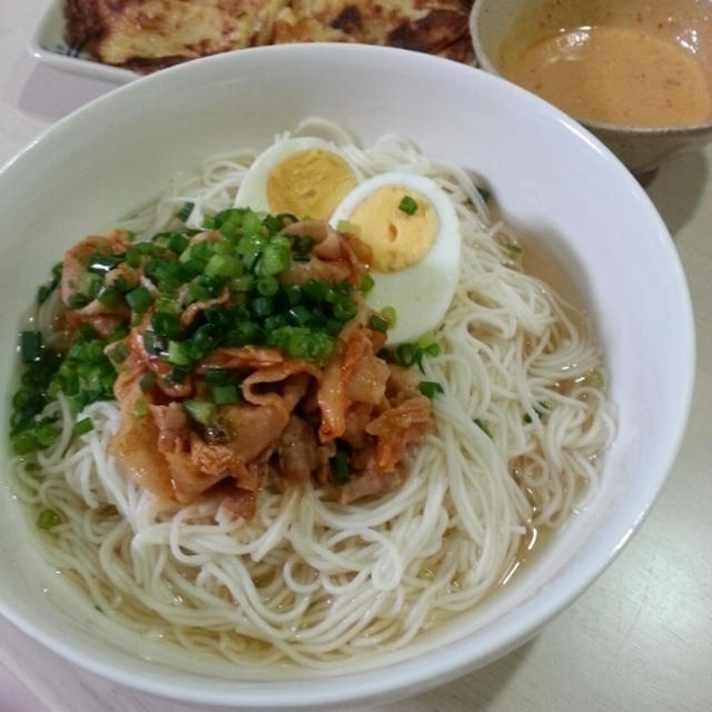 簡単♡豚キムチ冷麺＆野菜とチーズのチヂミ