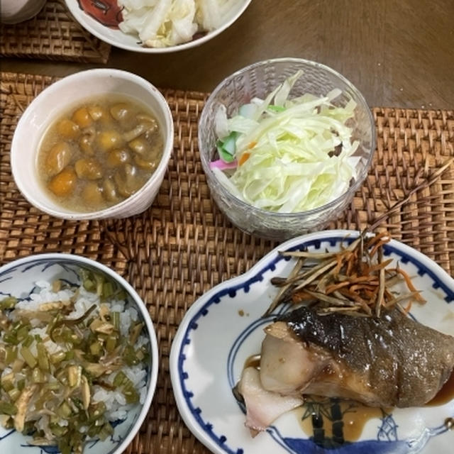 質素な食事