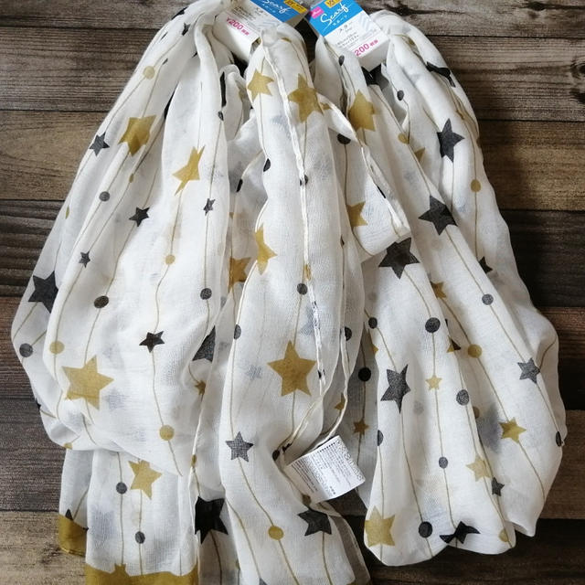 サイリウムって何？！という話…ダイソーで可愛いスカーフ買いました(*^^*)