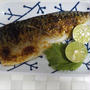 魚屋さんのサバの塩焼き、鮭の夕食とチリトマトヌードル、エビグラタンの昼食