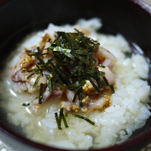 『徳信』の牧島流鯵茶漬け（塩味） と 本しめじのホイル焼き