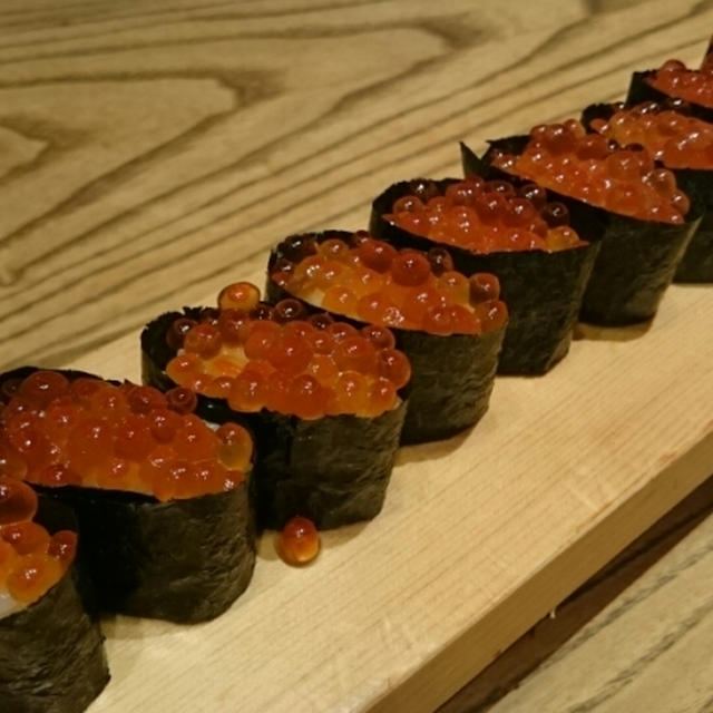 食べ放題すし玉　横浜ルミネ店