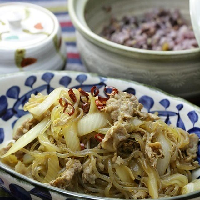 材料、調味料３つだけ！豚肉のすき焼き風