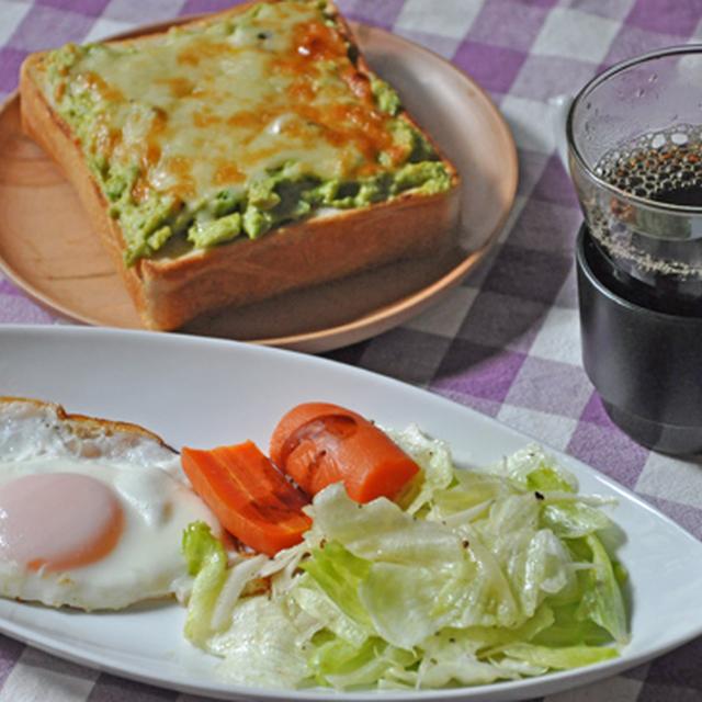 春を感じる朝ゴハン♪　アボカドトースト