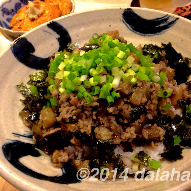 秋丼！ 秋茄子と高野豆腐のそぼろ丼でヘルシーに秋を感じる