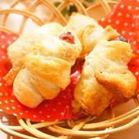 【スパイス大使】市販パイシートでマスタード風味のウィンナーロールパイ