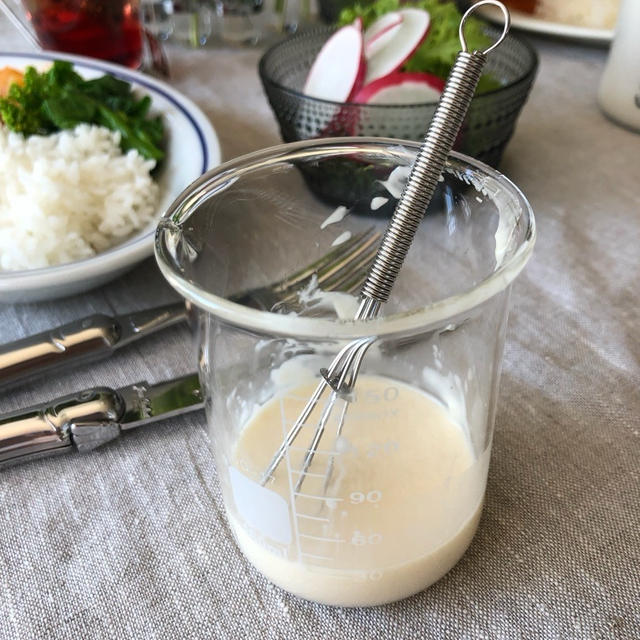 家にある調味料2個で シーザードレッシング！
