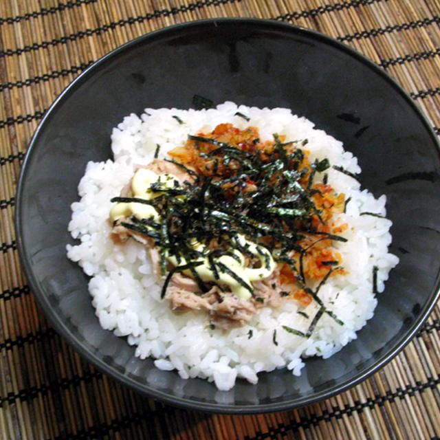 ■ツナとキムチの２色丼