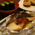 鮭とキャベツの味噌バタ焼き、じゃが芋椎茸団子の照焼