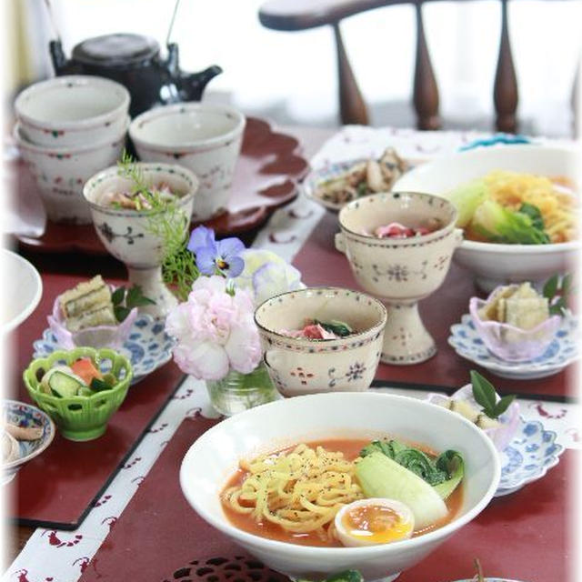 濃厚海老ラーメン。　の　献立。