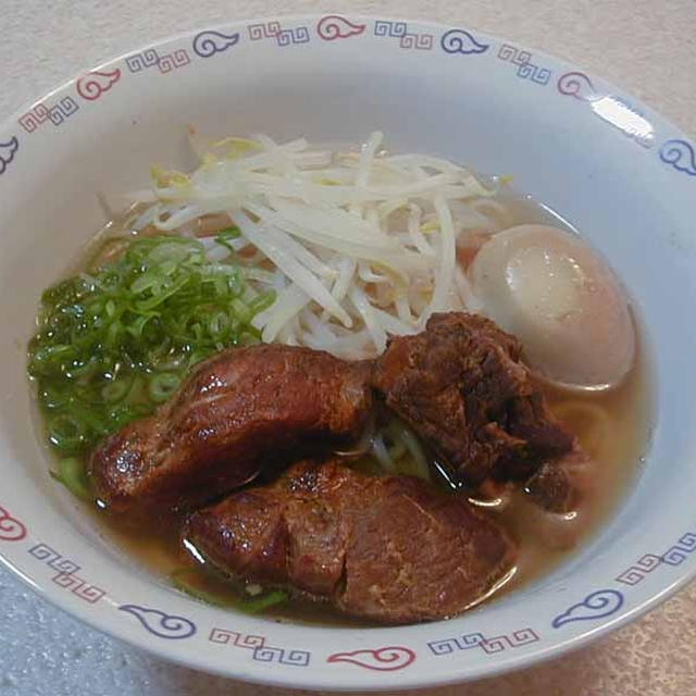 ポークスペアリブを使ってラーメン